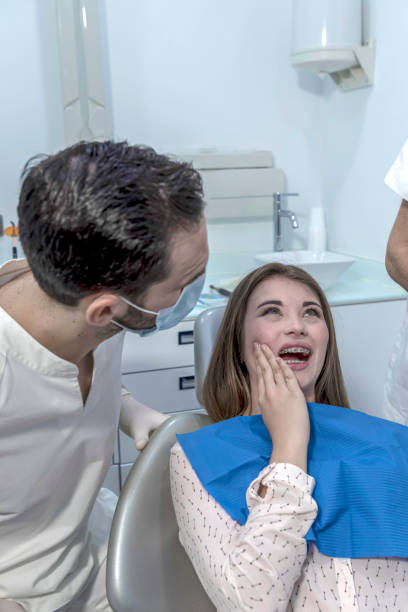 Best Dentist for Tooth Abscess  in Manila, AR